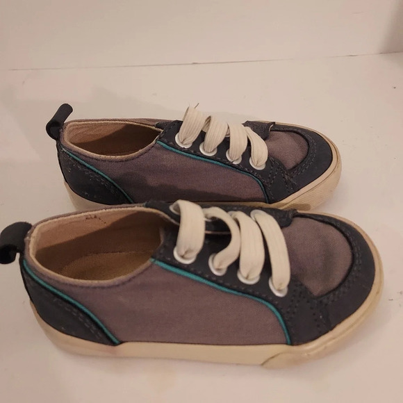 Old Navy Blue and Gray Canvas Slip On Casual Sneakers in Size 6 - Picture 5 of 11